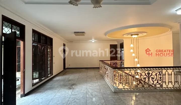 Rumah Bagus Bisa Usaha Unfurnished SHM Panglima Polim, Jakarta Selatan
