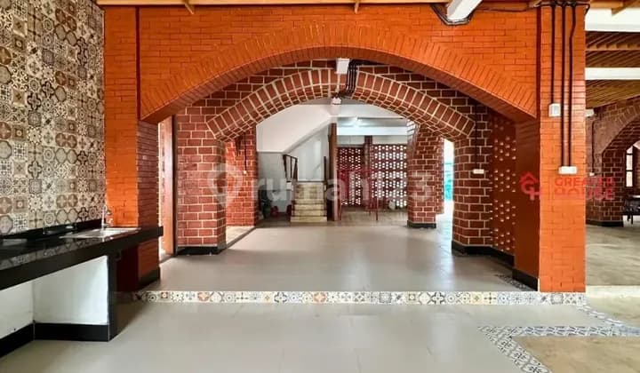 Ruang Usaha Bagus 1000 m2 SHM Kemang, Jakarta Selatan