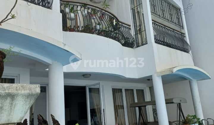 Rumah 2 Lantai Bagus SHM di Senopati, Jakarta Selatan