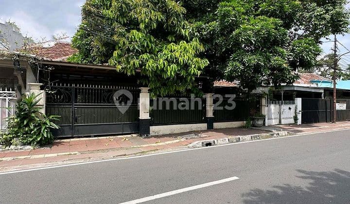 Rumah Bagus Siap Huni Area Menteng