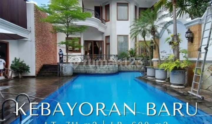 Rumah Kebayoran Baru, Jakarta Selatan Bagus SHM