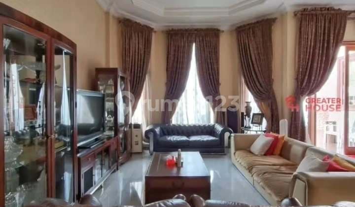 Rumah SCBD, Jakarta Selatan Bagus Semi Furnished SHM
