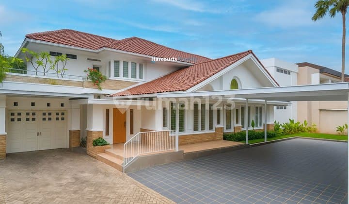 Disewakan Rumah SCBD, Jakarta Selatan Bagus Unfurnished SHM