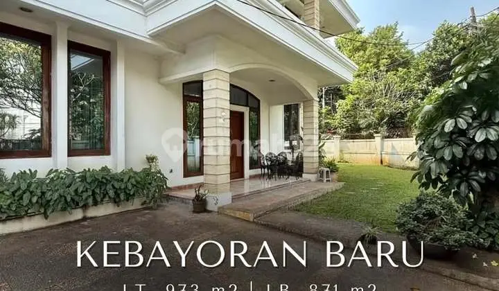 Rumah Kebayoran Baru, Jakarta Selatan Bagus Semi Furnished SHM