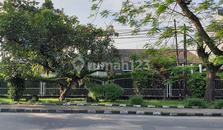 Dijual Rumah Strategis di Mainroad Arcamanik dkt antapani Bandung