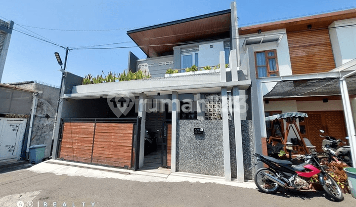Rumah SHM Modern+Kolam Renang D Golf Barat Arcamanik Antapani Bdg