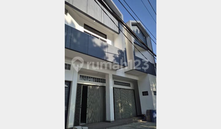 Dijual Ruko Strategis di Mainroad Cigadung Dago Bandung
