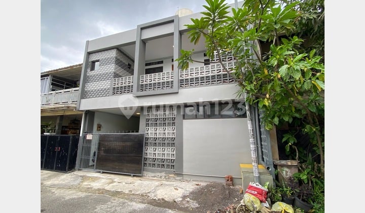 Rumah Murah bisa KPR di Komplek Margahayu Raya Buah Batu Bandung