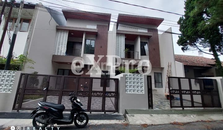 DIJUAL Rumah Baru Murah Bangunan Modern di Cigadung Dago Bandung