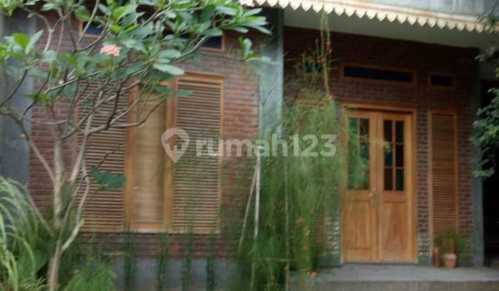 Rumah bergaya Rustic Modern di Arcamanik Antapani Bandung SHM