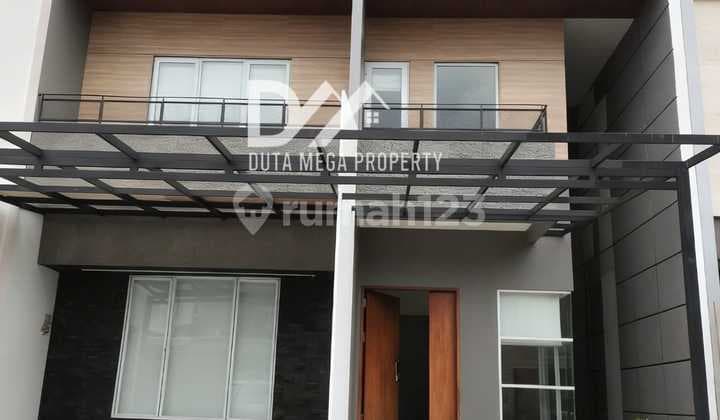 Rumah 3 Lantai Siap Huni di Alam Sutera Tangerang