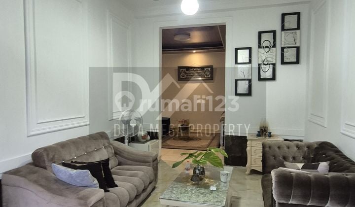 Rumah Dijual Tanah Luas di Graha Raya Tangerang