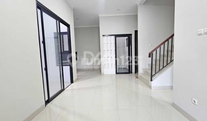 Beautiful Brand New House for Quick Sale in Graha Raya, South Tangerang