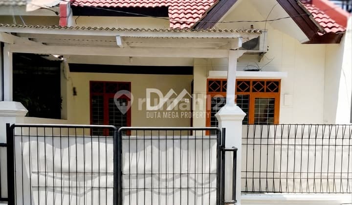 Strategic Location!!! Minimalist House Near Rawa Buntu Station