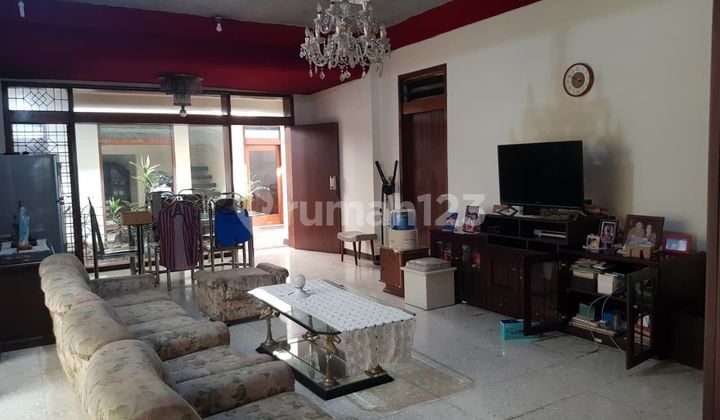 Well-Maintained Strategic House in Sayap Riau, Bandung