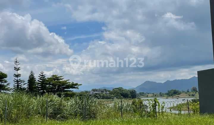 Kavling Lokasi Premium View Danau di Btd 3 Kota Baru Parahyangan