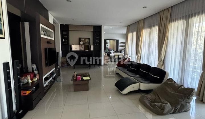 Rumah Mewah Minimalis Setraduta Mainroad