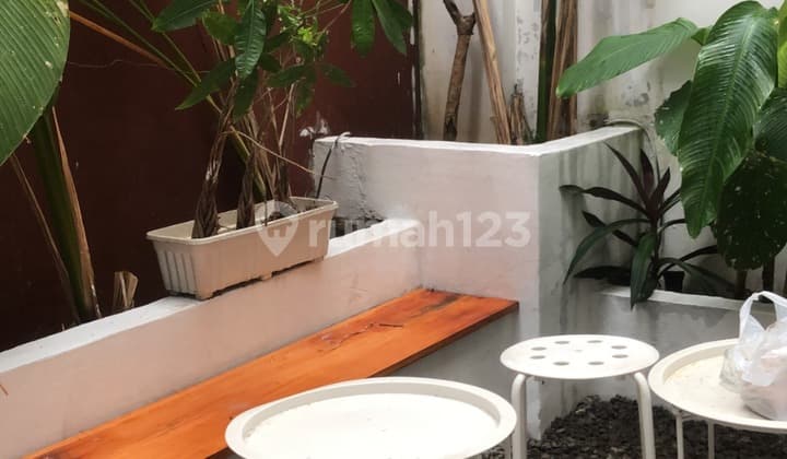 Guest House Modern 13Br Strategis di Jalan Budi Luhur Bandung