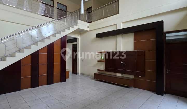 Rumah Strategis bisa untuk Usaha di Rajawali Timur Bandung