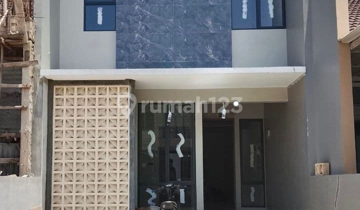 New 2-Story Ready-to-Occupy House in Mekarwangi Bandung