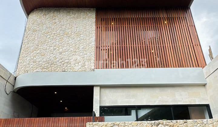 Beautiful Furnished Villa Ready to Move In at Cepaka, Munggu, Bali