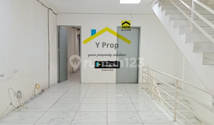 For Rent Shophouse East Cideng, Area +/- 80M2, 3.5 Floors, Central Jakarta