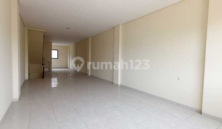 For Rent: Nice Shop House on Kemanggisan Raya, West Jakarta