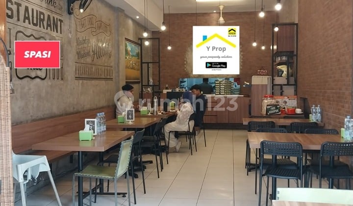 For Quick Sale: Biak Raya Shop House Including Restaurant Business + Photo Studio, Land Area 75M2 (5×15), 4 Floors, Semi-Furnished, Central Jakarta