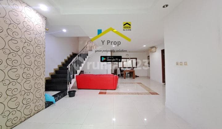 Disewa Rumah 5kt Semi Furnish Jl Rambutan, 2.5 Lantai, Tanjung Duren, Jakarta Barat
