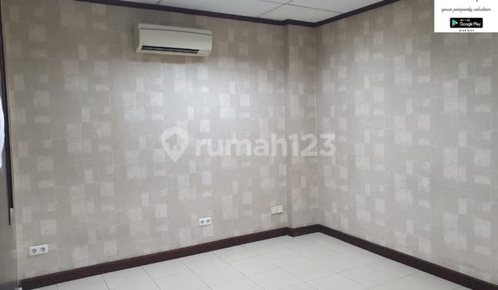 Disewakan Ruko di Dalam Komplek Itc Roxy Mas, Lokasi Strategis, Lt. 5X15, 5 Lantai, Jakarta Pusat