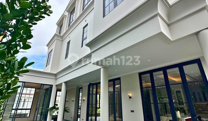 For sale: luxury house in a gated community, Kebayoran Baru, South Jakarta