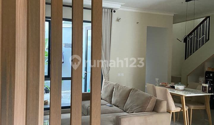 Rumah 2 Lantai Dijual Cepat Harga Nego Sampai Deal Dikota Wisata