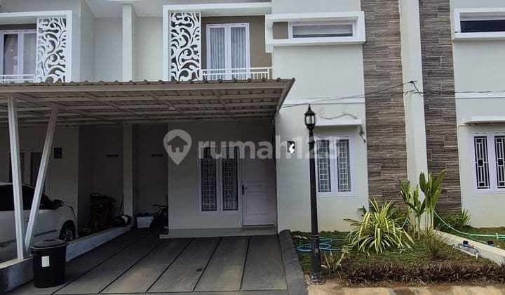 Two-Story House in Antang, Makassar City, Oe Gate