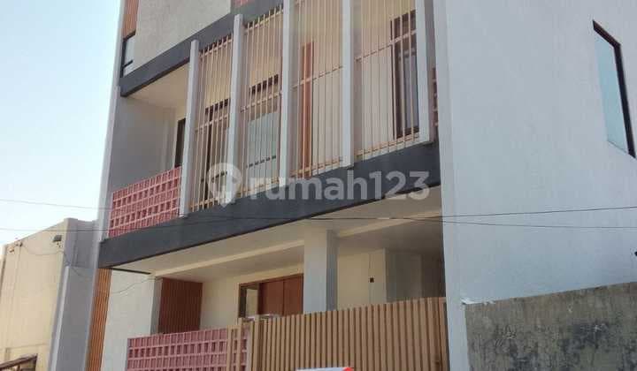 Dijual Rumah 3 Lantai Menoreh Sampangan Belakang Kelurahan