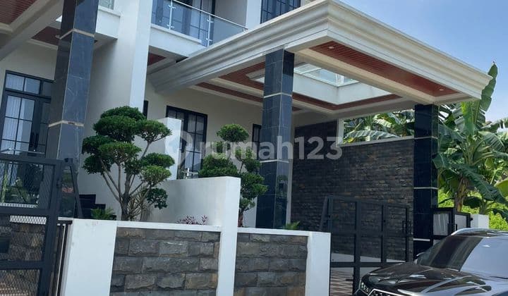 Rumah 2 Lantai Plus Kolam Renang Di Manyaran Smrg Barat Dekat Pintu Tol