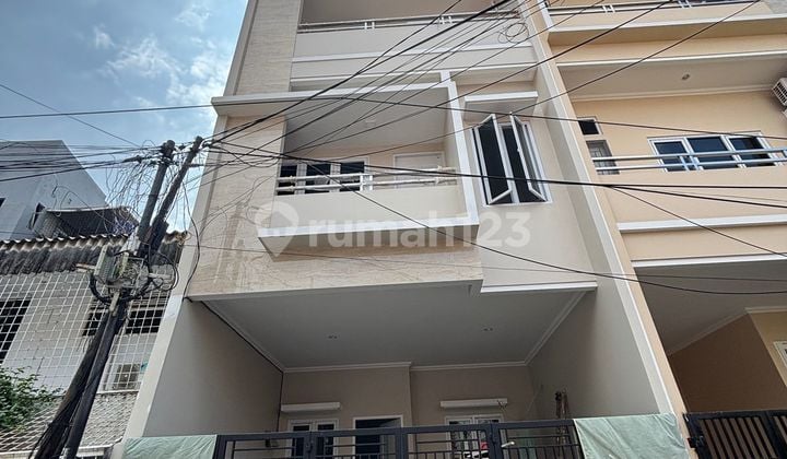 New and Nice House in Tanjung Duren