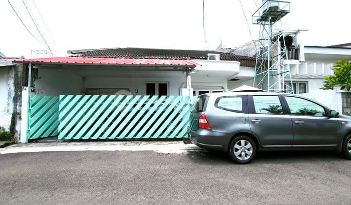 Rumah Lama Luas Jarang Ada di Areanya Jalan 2Mobil