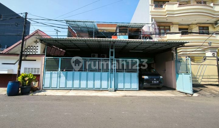 Rumah 2,5 Lantai Komplek Arwana Jalan Lebar