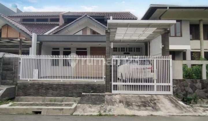 Puri Kencana Neat House Ready to Live In Immediately Without Renovation