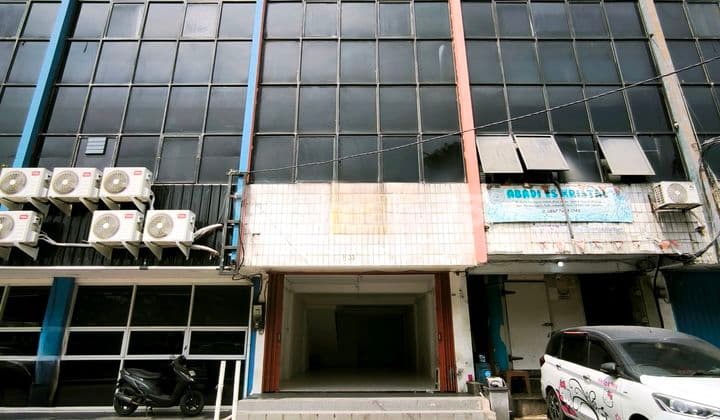 For Rent: Ruko Duta Harapan Indah, Suitable for Online Shop Business, Very Neat