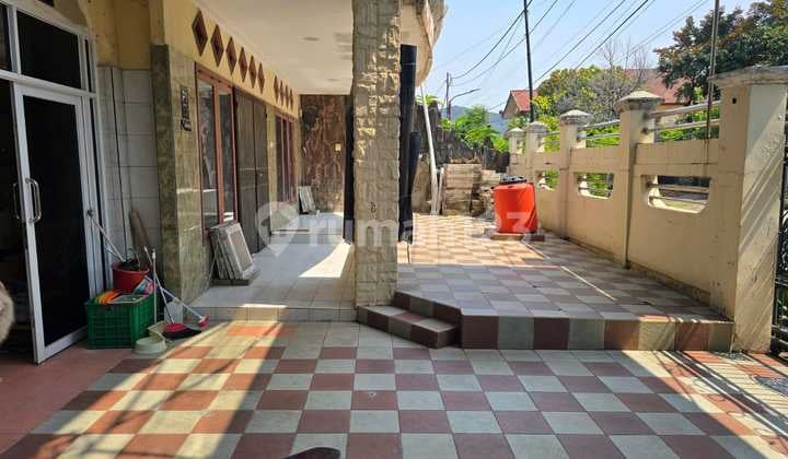Dijual Rumah 2 Lantai Hoek Siap Huni Lingkungan Aman dan Bebas Banjir