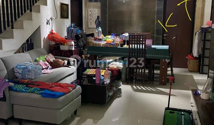 For Quick Sale: Dicitra 6 House in Red Scarled Cluster