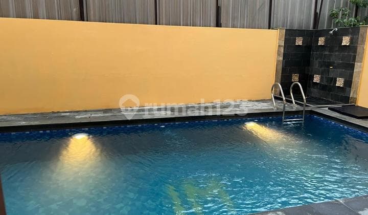 DIKONTRAKAN TAHUNAN RUMAH 2LANTAI PREMIUM FURNIS NEGO SENTUL CITY