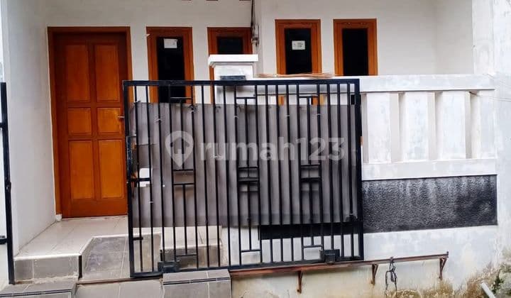 Rumah Siap Huni Dalam Komplek Pondok Tirta Mandala Sukamaju