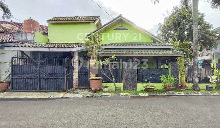 Dijual Rumah Strategis Harga Menarik di Graha Raya Bintaro