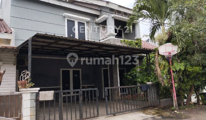 For Sale House In Subdivision Below Market Flood-Free