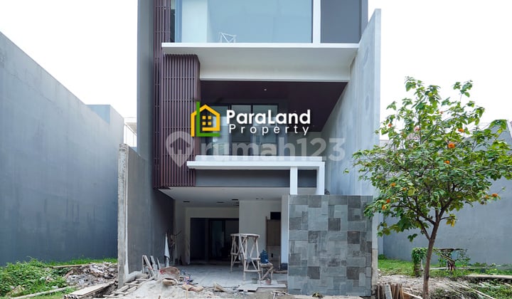 Brand New Modern Minimalist Lokasi Bagus Jalan Lebar, Mudah di Jangkau