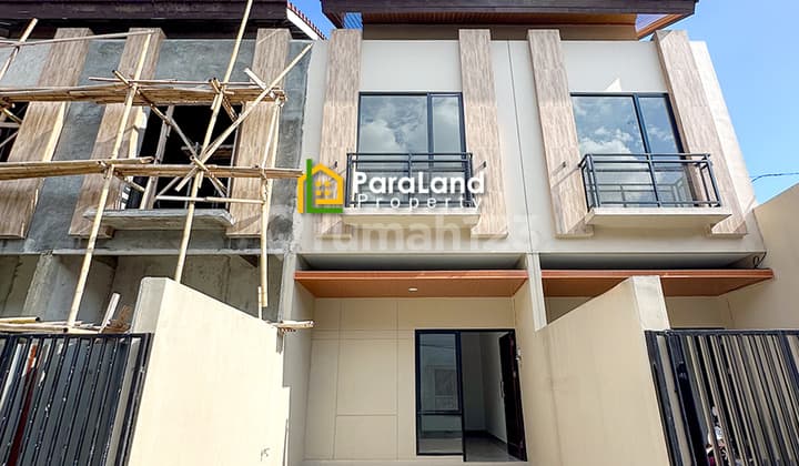 Rumah 10 Menit Dari Mal Puri Indah
