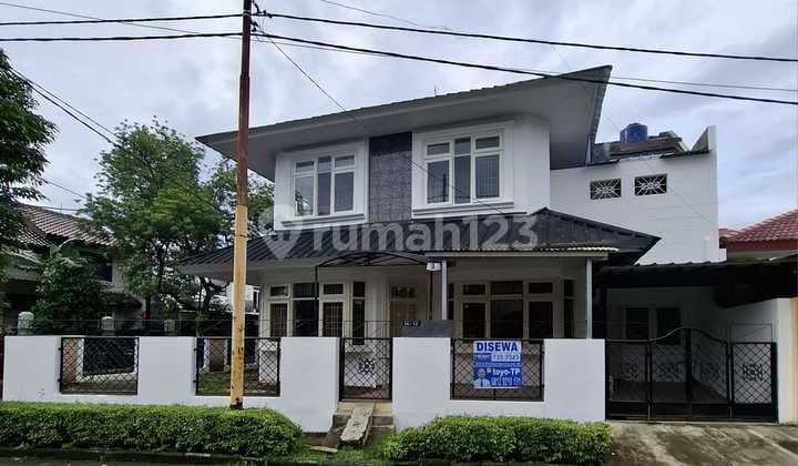 Rumah Siap Huni Posisi Hook One Gate di Komplek Bintaro Sektoor 2