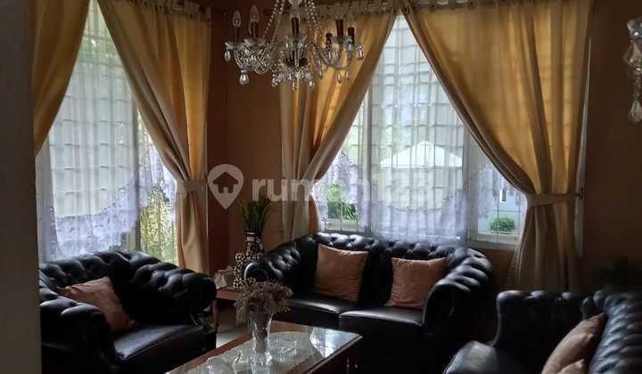 Rumah Hook 1 Lantai Luas dan Asri di Bintaro, Jakarta Selatan